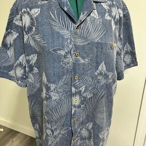 Tropical Blue Floral Men's Casual Shirt